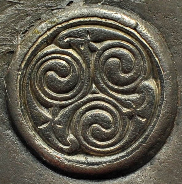 Breadalbane - 4 -  Disc with spiral ornament on the reverse of the brooch, left-hand terminal - 8th century -
